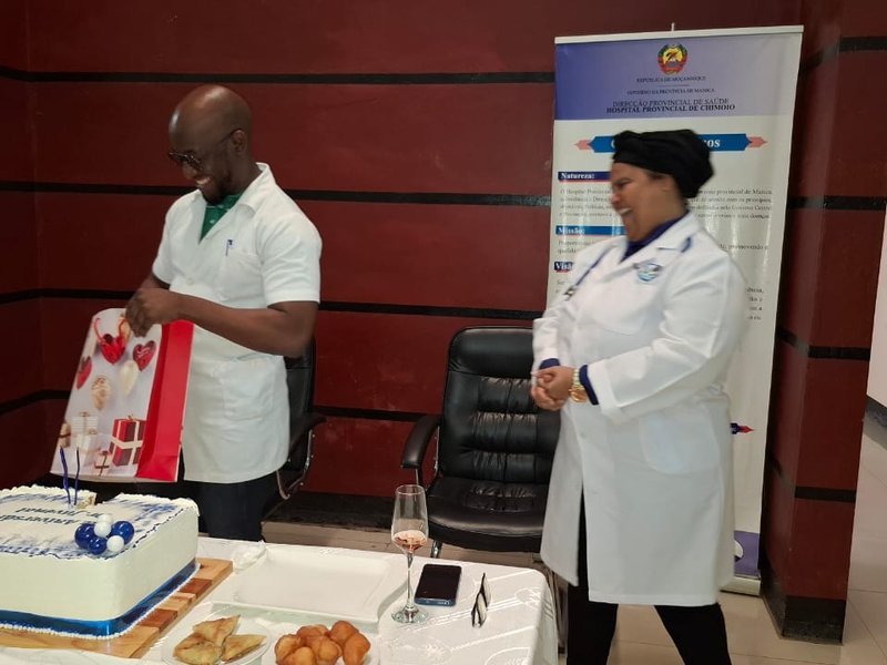 Celebração de aniversário no Hospital Provincial de Chimoio